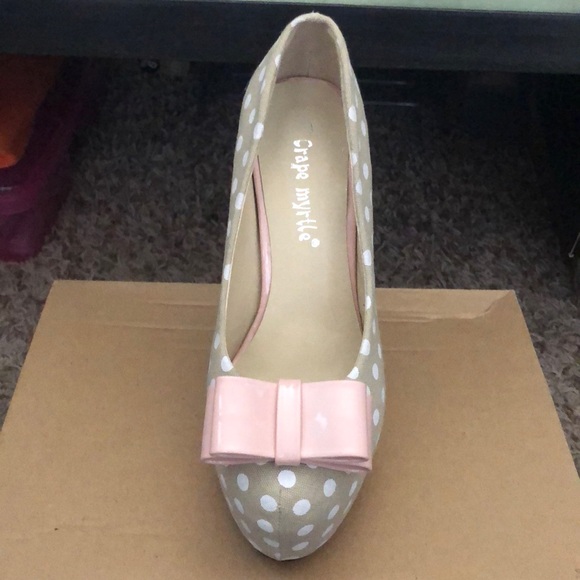 Crape Myrtle Bow Heels - Picture 2 of 4